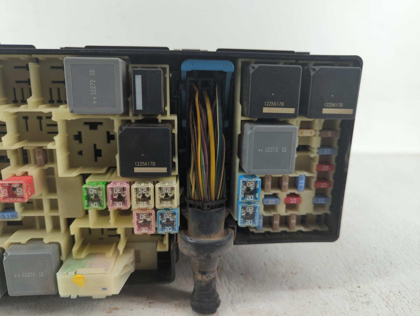 2013-2016 Ford Escape Fusebox Fuse Box Panel Relay Module P/N:AV6T-14A142-AB AV6T-14A067-AD Fits Fits 2013 2014 2015 2016 OE