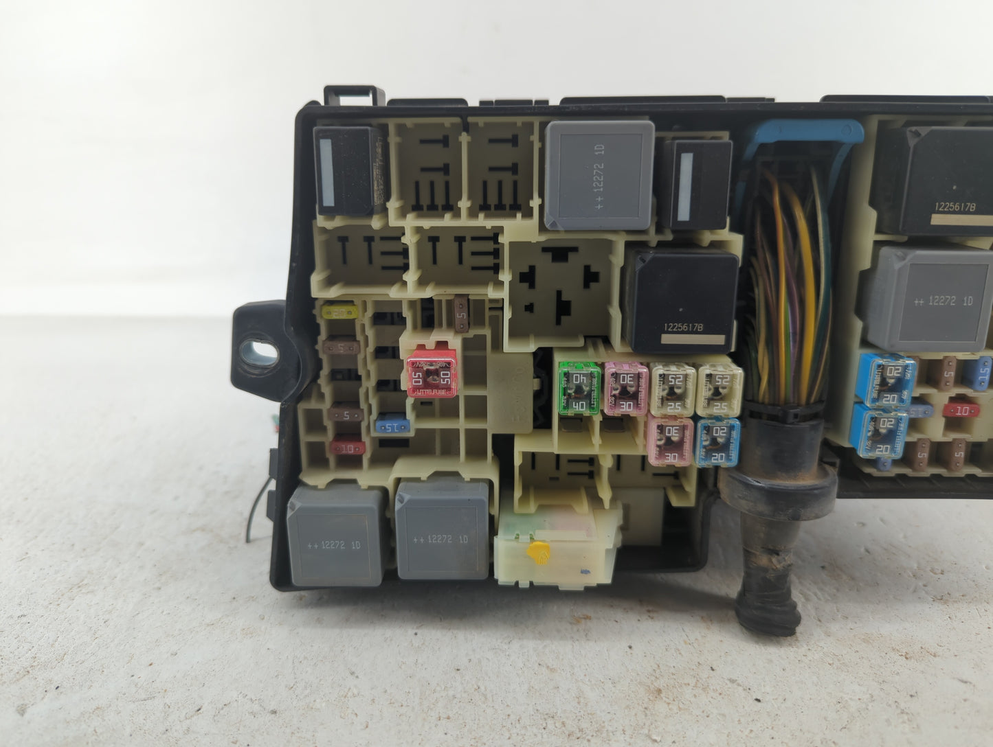 2013-2016 Ford Escape Fusebox Fuse Box Panel Relay Module P/N:AV6T-14A142-AB AV6T-14A067-AD Fits Fits 2013 2014 2015 2016 OE