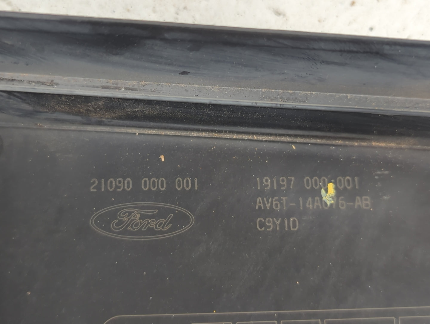 2013-2016 Ford Escape Fusebox Fuse Box Panel Relay Module P/N:AV6T-14A142-AB AV6T-14A067-AD Fits Fits 2013 2014 2015 2016 OE