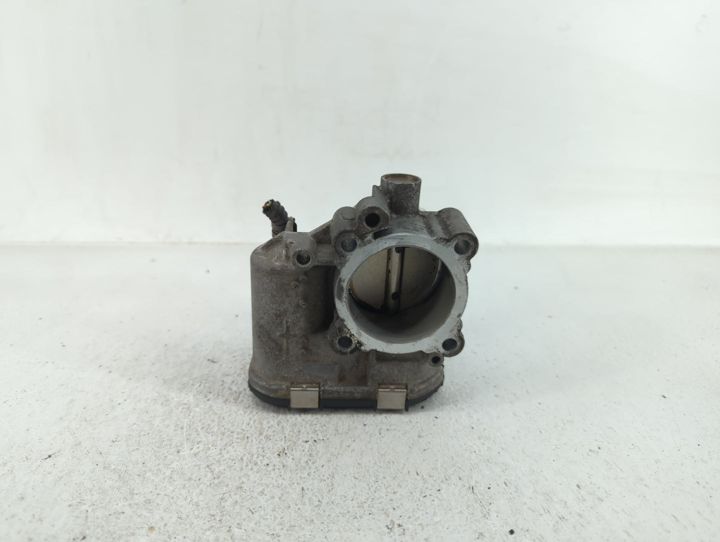 2013-2016 Ford Escape Throttle Body P/N:7S7G-9F991-CA Fits Fits 2013 2014 2015 2016 2017 2018 2019 OEM Used Auto Parts - Oem