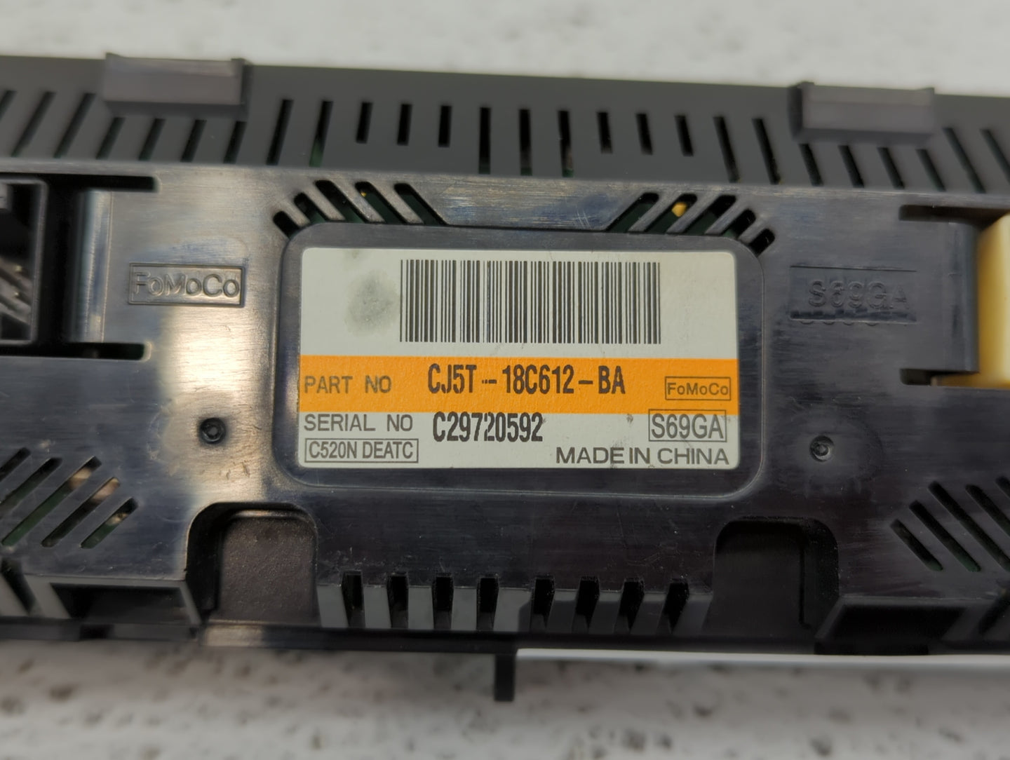 2013 Ford Escape Climate Control Module Temperature AC/Heater Replacement P/N:CJ5T-18C612-BA Fits OEM Used Auto Parts - Oemu