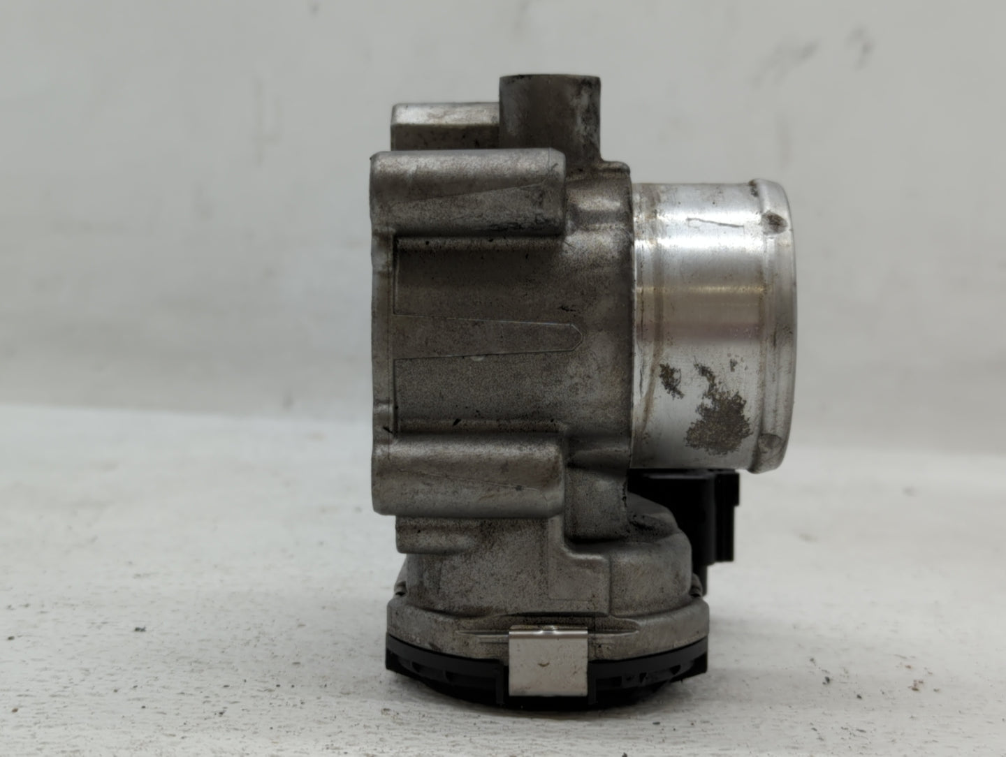 2013-2016 Ford Escape Throttle Body P/N:7S7G-9F991-CA Fits Fits 2013 2014 2015 2016 2017 2018 2019 OEM Used Auto Parts - Oem
