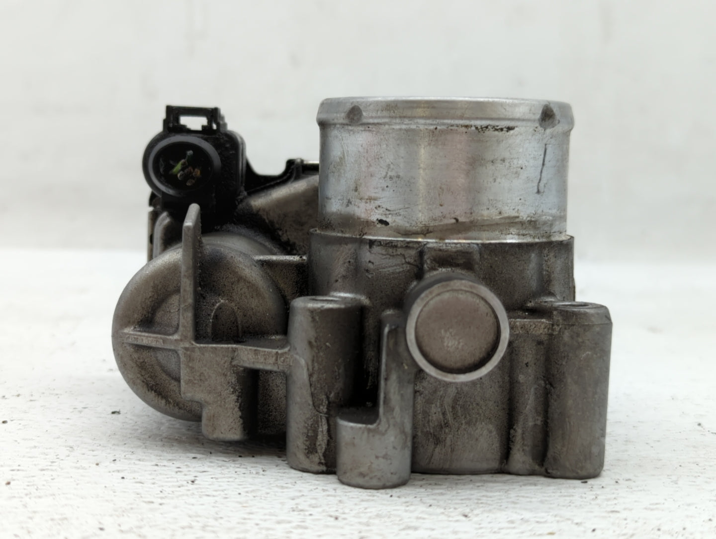 2013-2016 Ford Escape Throttle Body P/N:7S7G-9F991-CA Fits Fits 2013 2014 2015 2016 2017 2018 2019 OEM Used Auto Parts - Oem