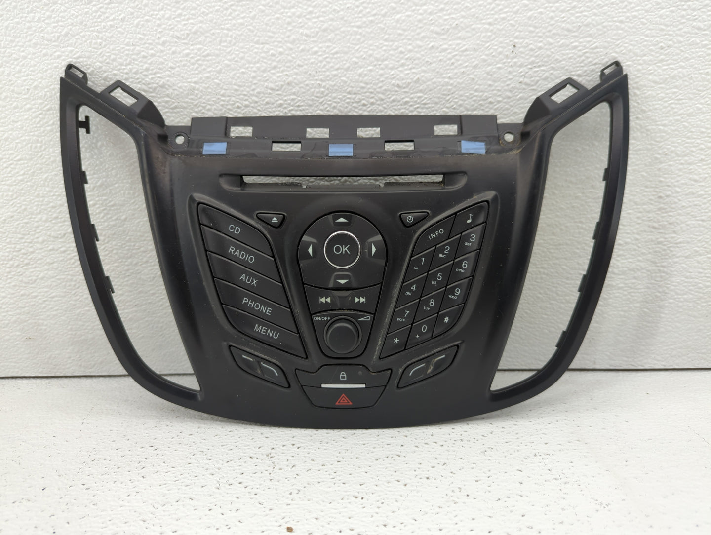 2013-2013 Ford Escape Radio Control Panel - Oemusedautoparts1.com
