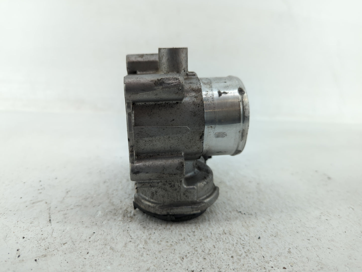 2013-2016 Ford Escape Throttle Body P/N:7S7G-9F991-CA Fits Fits 2013 2014 2015 2016 2017 2018 2019 OEM Used Auto Parts - Oem