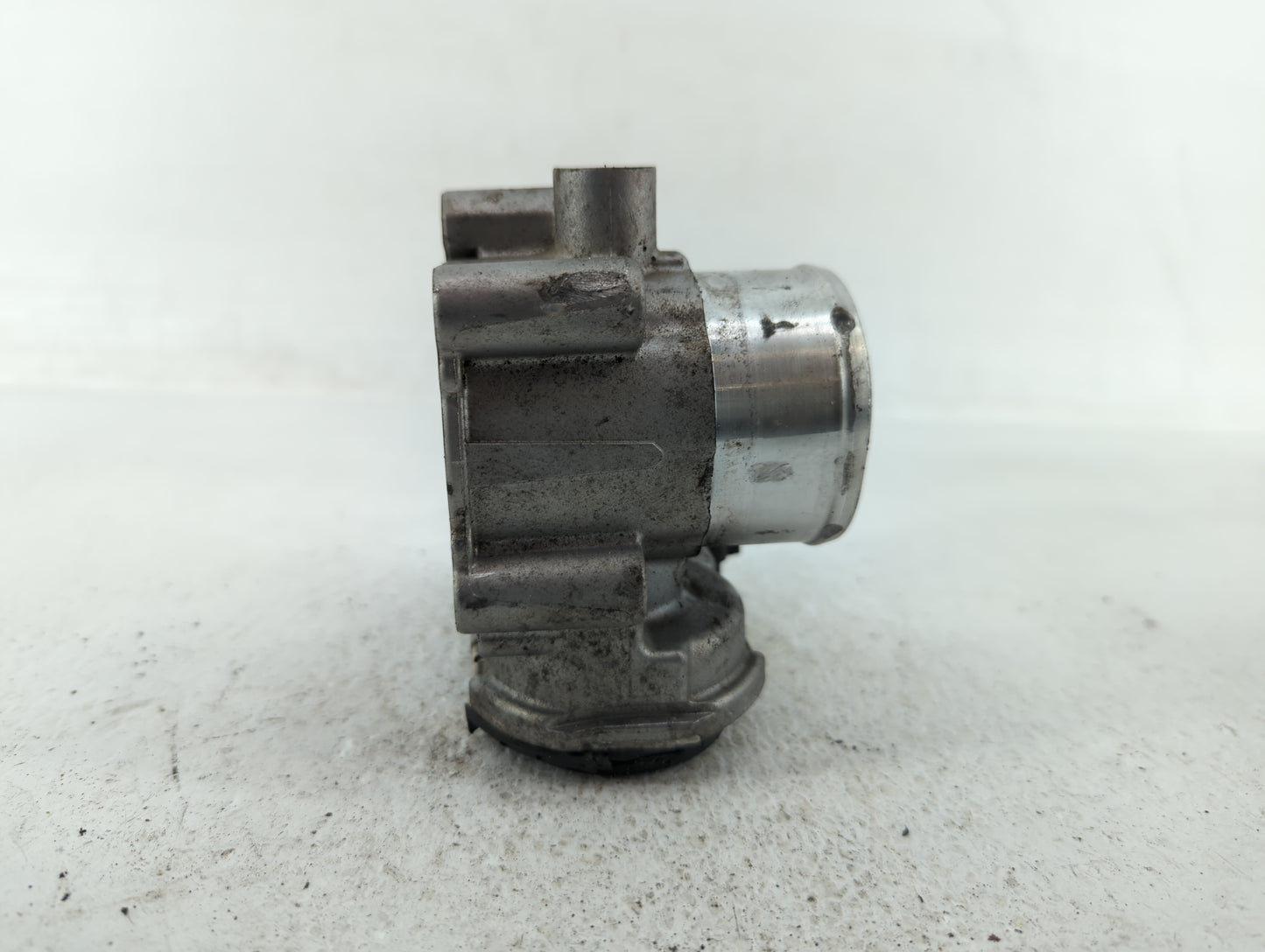 2013-2016 Ford Escape Throttle Body P/N:7S7G-9F991-CA Fits Fits 2013 2014 2015 2016 2017 2018 2019 OEM Used Auto Parts - Oem