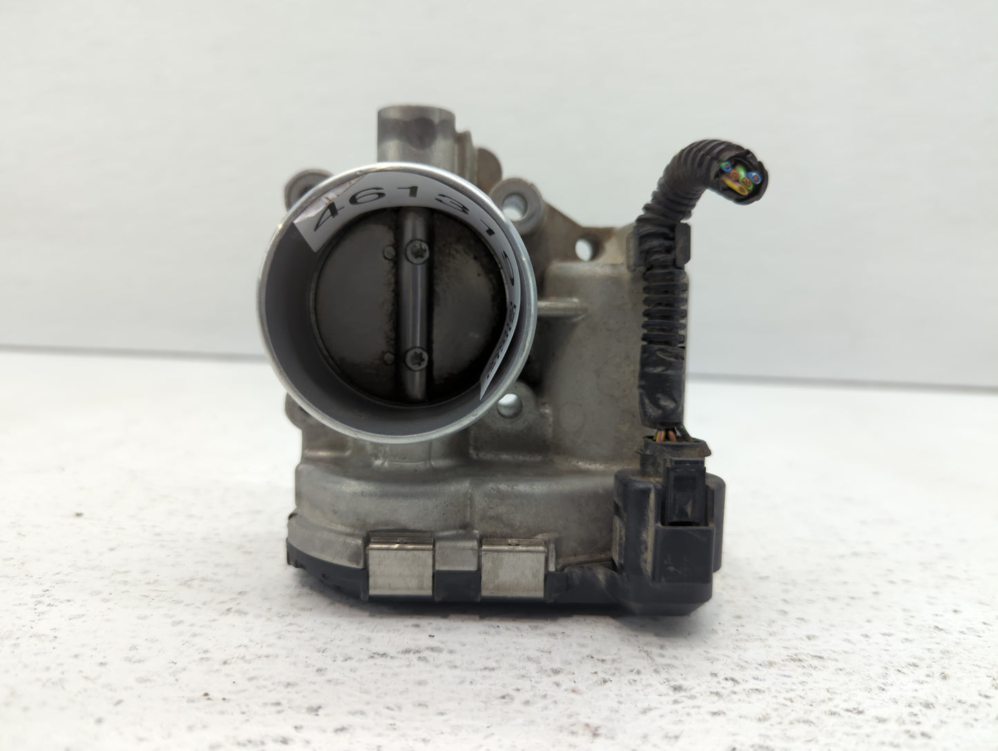 2013-2016 Ford Escape Throttle Body P/N:7S7G-9F991-CA Fits Fits 2013 2014 2015 2016 2017 2018 2019 OEM Used Auto Parts - Oem