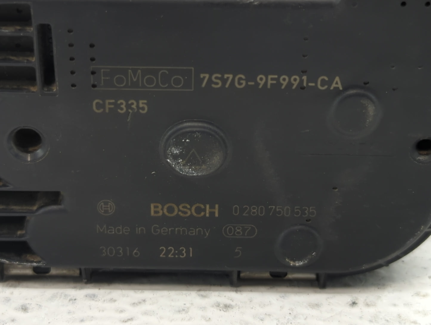 2013-2016 Ford Escape Throttle Body P/N:7S7G-9F991-CA Fits Fits 2013 2014 2015 2016 2017 2018 2019 OEM Used Auto Parts - Oem