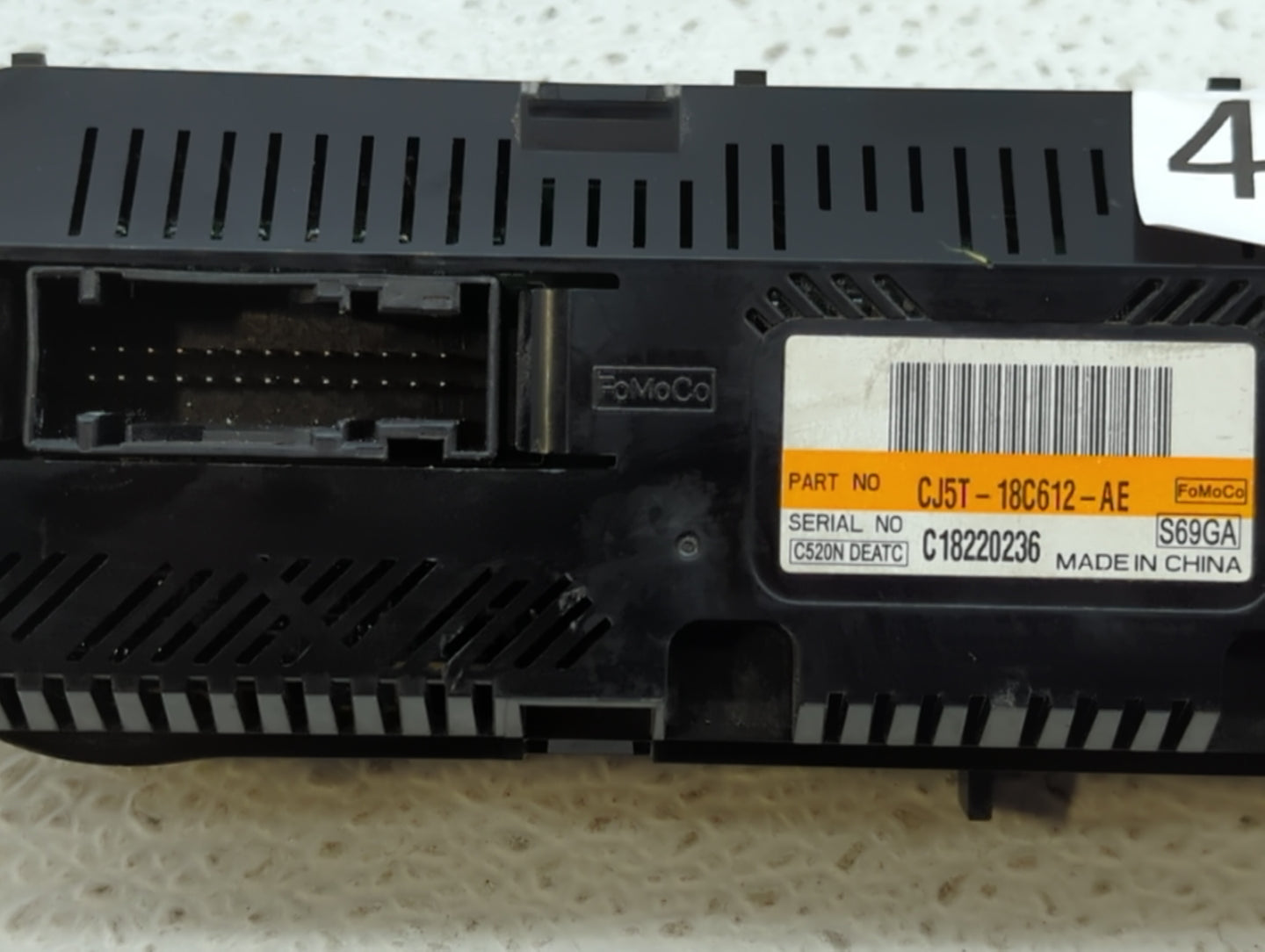 2013 Ford Escape Climate Control Module Temperature AC/Heater Replacement P/N:CJ5T-18C612-BA CJ5T-18C612-AE Fits OEM Used Au