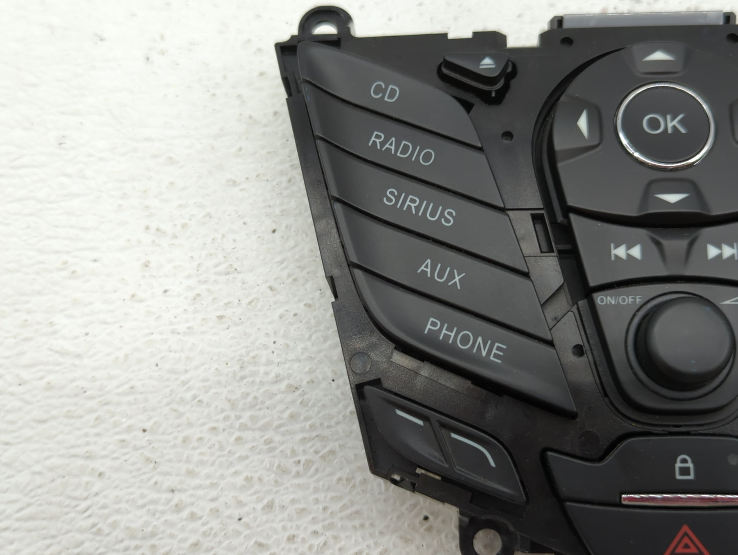 2013-2013 Ford Escape Radio Control Panel - Oemusedautoparts1.com