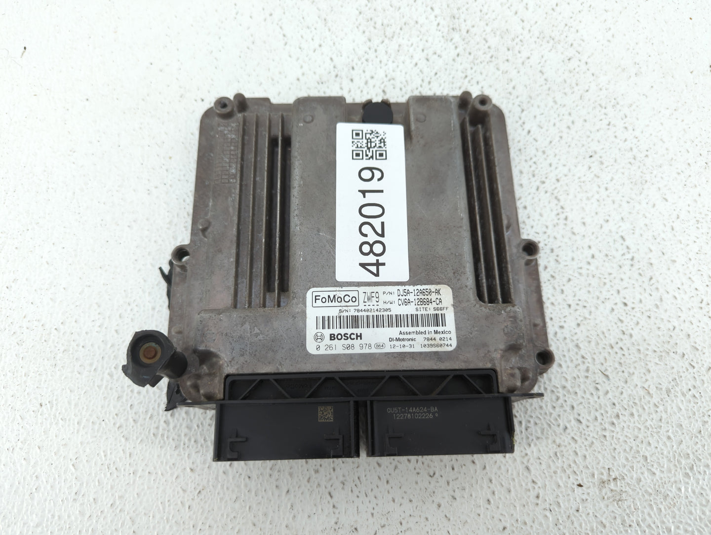 2013 Ford Escape PCM Engine Control Computer ECU ECM PCU OEM P/N:CV6A-12B684-CA DJ5A-12A650-AK, DJ5A-12A650-AAC Fits OEM Use