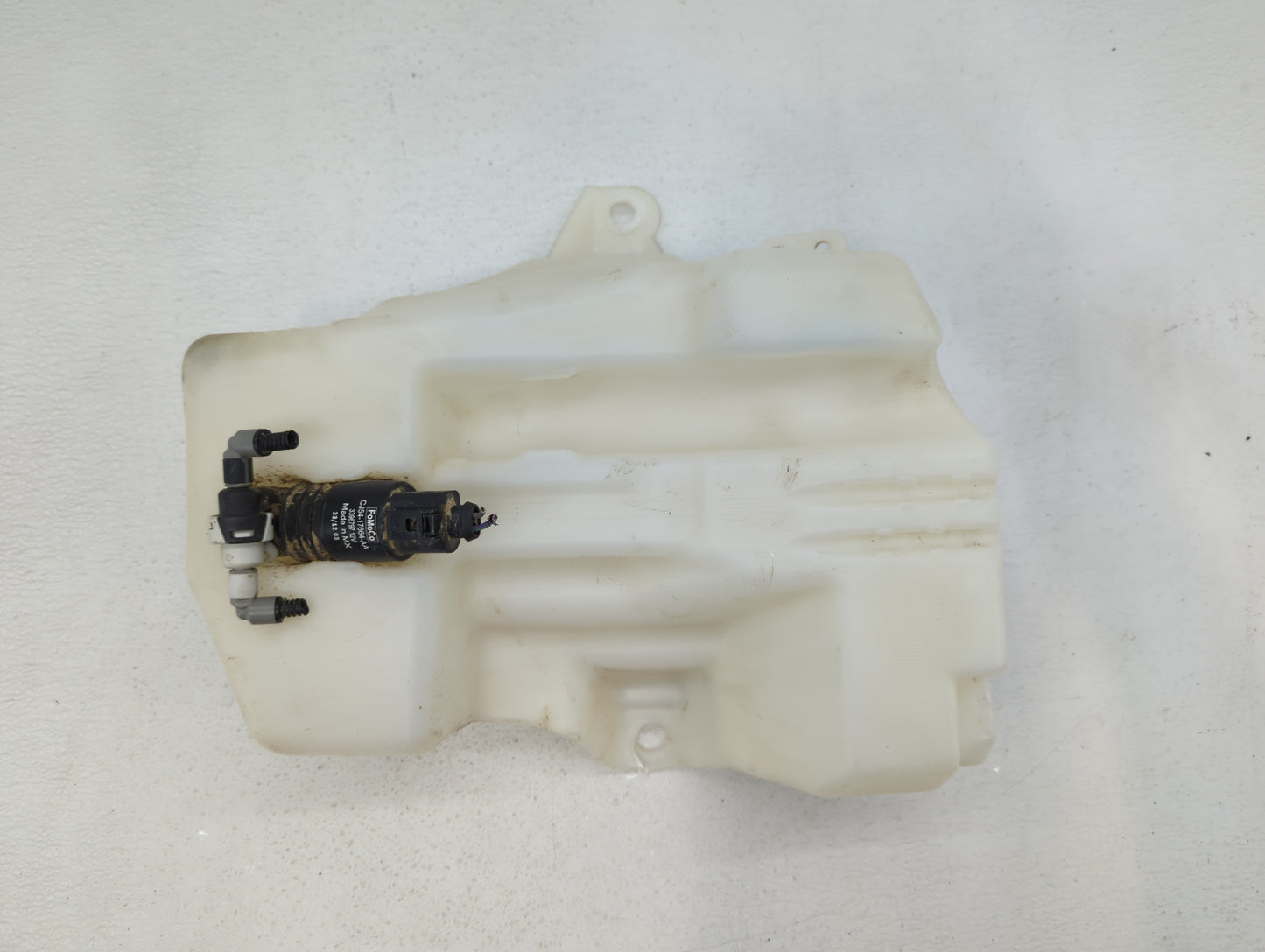 2013-2014 Ford Escape Windshield Washer Fluid Reservoir Bottle Oem - Oemusedautoparts1.com