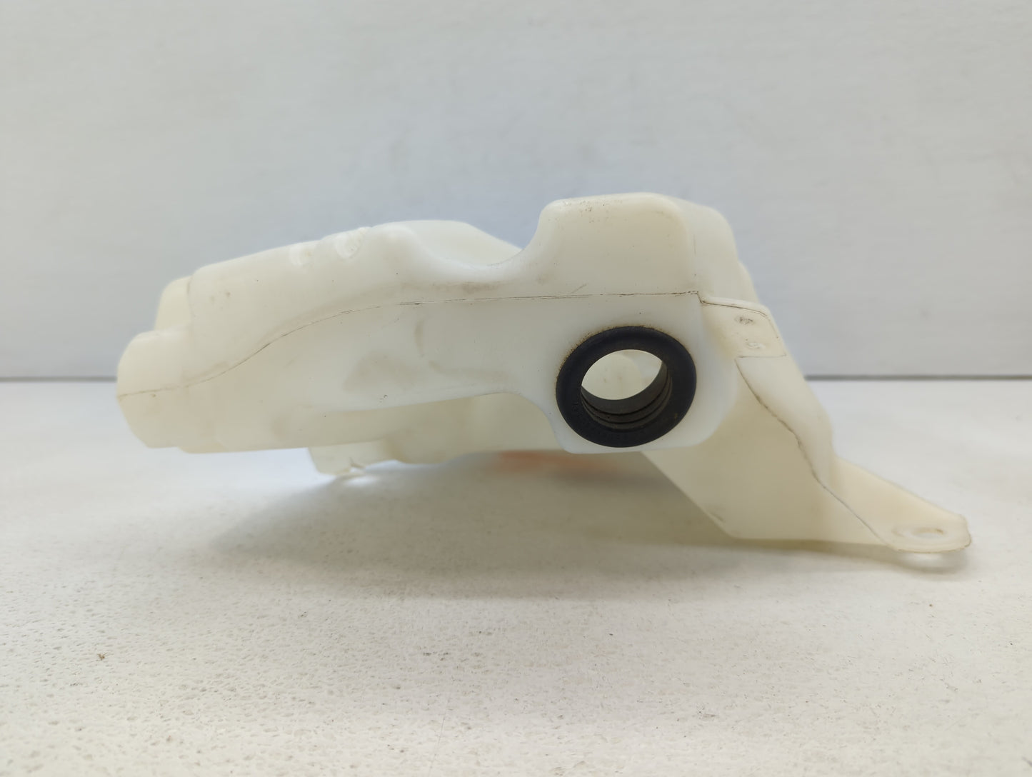 2013-2014 Ford Escape Windshield Washer Fluid Reservoir Bottle Oem - Oemusedautoparts1.com