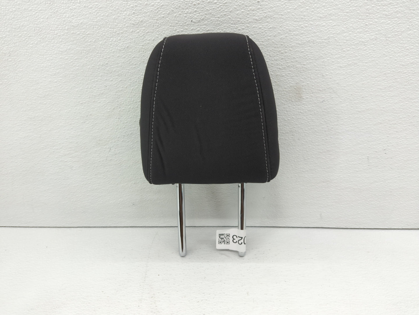 2013-2015 Ford Escape Headrest Head Rest Front Driver Passenger Seat - Oemusedautoparts1.com