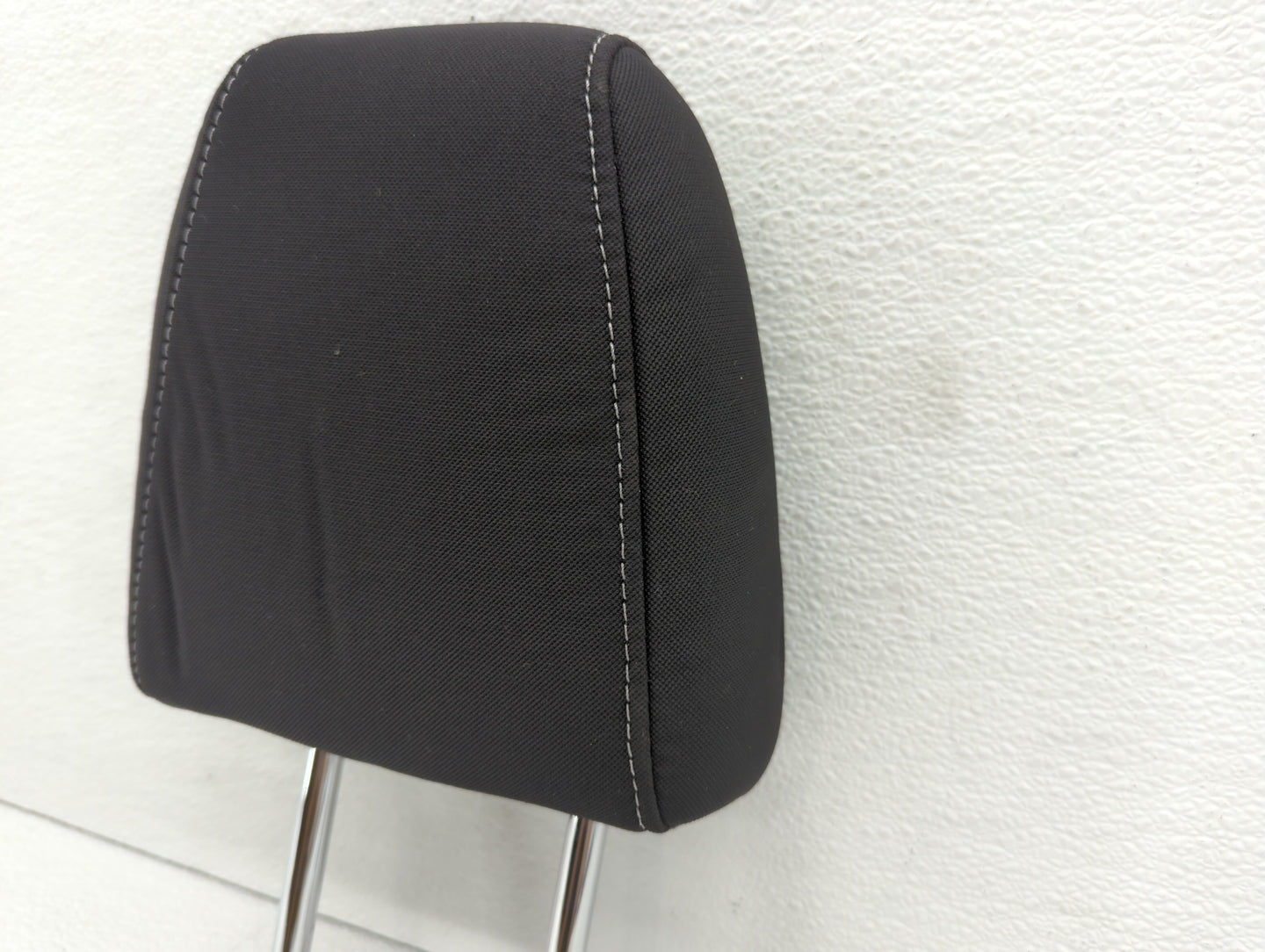 2013-2015 Ford Escape Headrest Head Rest Front Driver Passenger Seat - Oemusedautoparts1.com