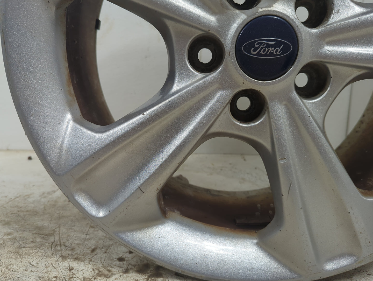 2013-2016 Ford Escape Oem Wheel Rim 5028214 - Oemusedautoparts1.com