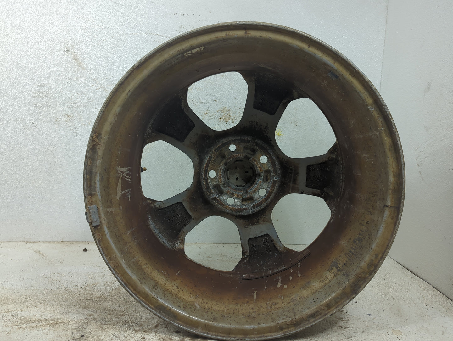 2013-2016 Ford Escape Oem Wheel Rim 5028214 - Oemusedautoparts1.com