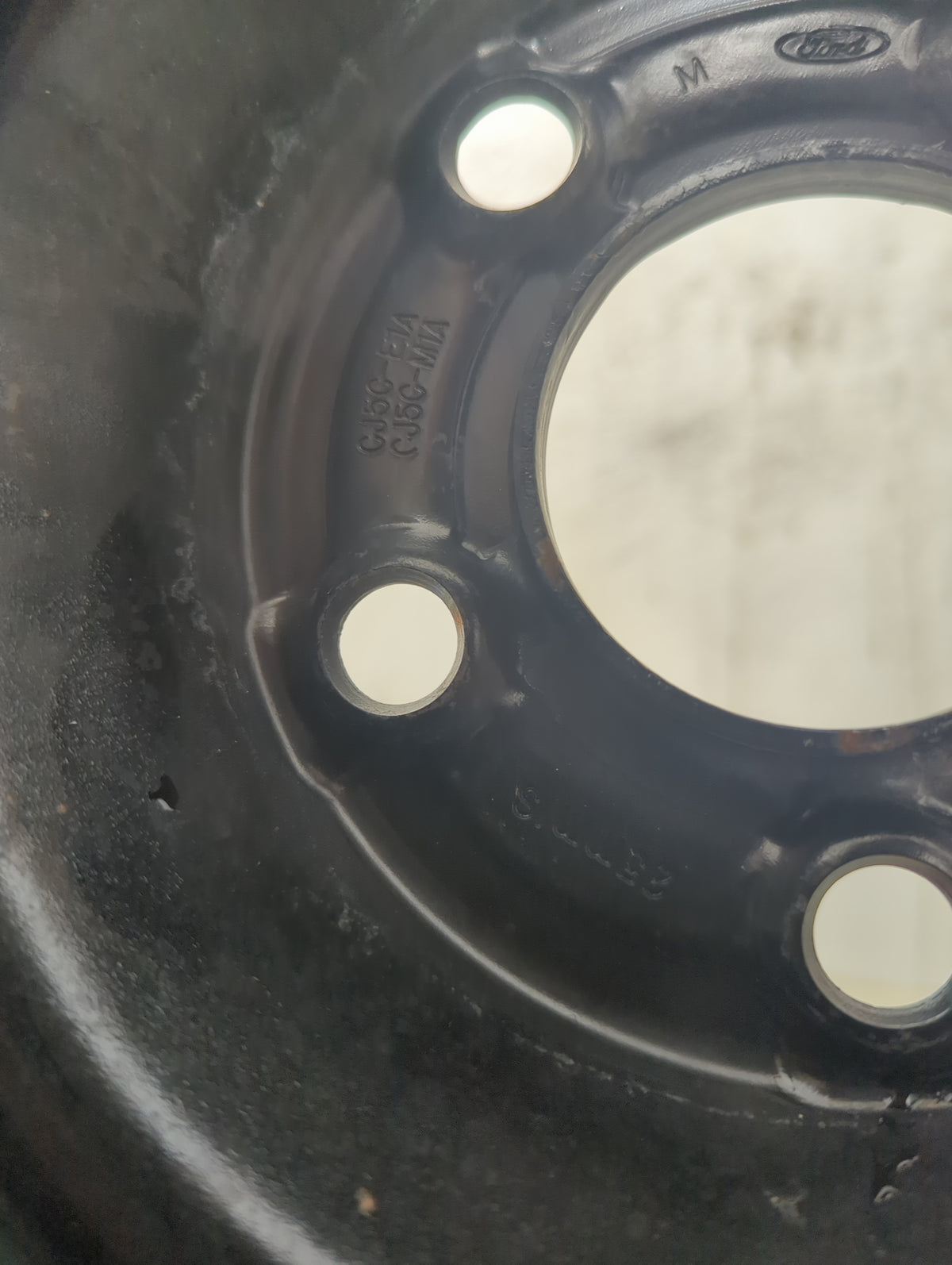 2013-2019 Ford Escape Spare Donut Tire Wheel Rim Oem 5033394 - Oemusedautoparts1.com