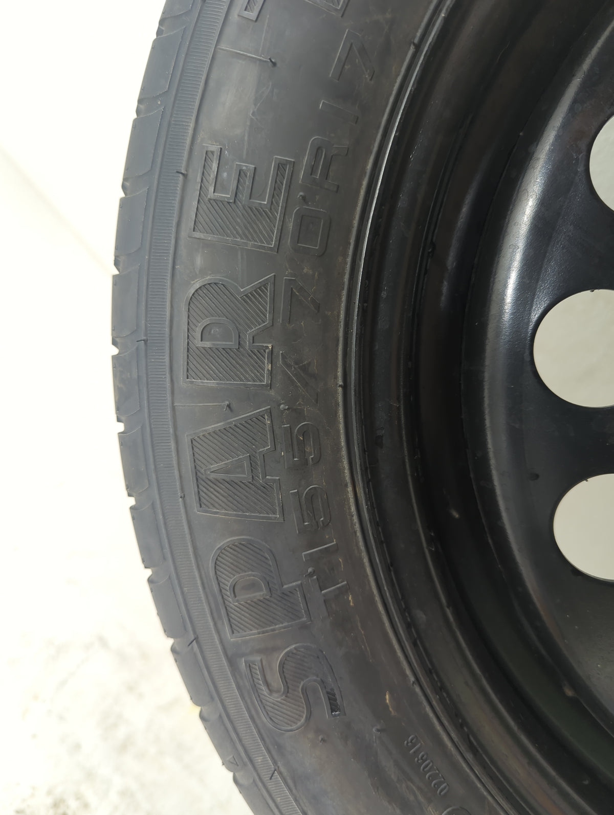 2013-2019 Ford Escape Spare Donut Tire Wheel Rim Oem 5033394 - Oemusedautoparts1.com