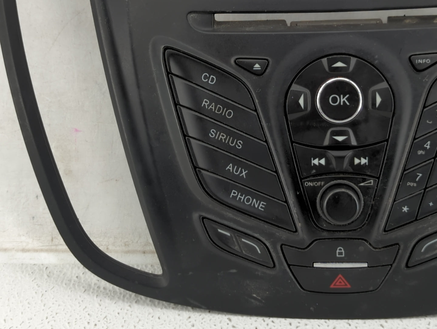 2013-2013 Ford Escape Radio Control Panel - Oemusedautoparts1.com