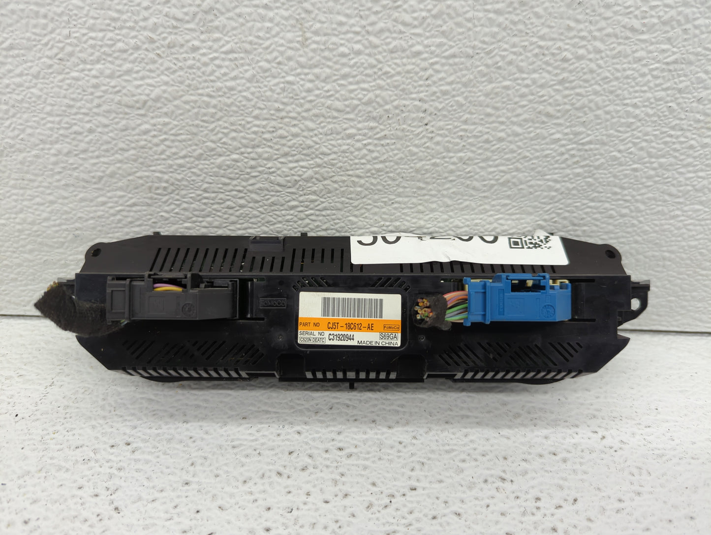 2013 Ford Escape Climate Control Module Temperature AC/Heater Replacement P/N:CJ5T-18C612-BA CJ5T-18C612-AE Fits OEM Used Au