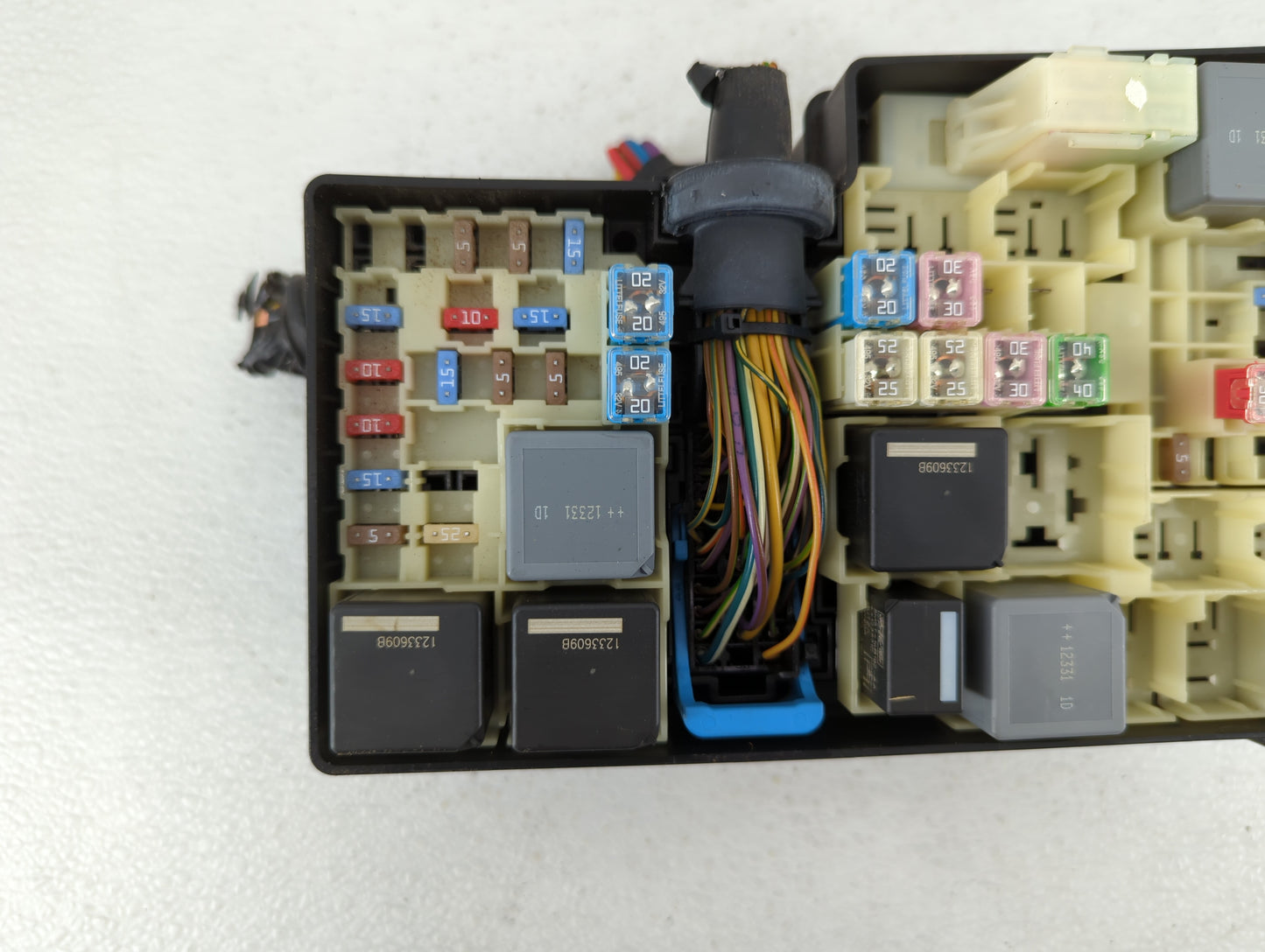 2013 Ford Escape Fusebox Fuse Box Panel Relay Module P/N:AV6T-14A067-AC Fits OEM Used Auto Parts - Oemusedautoparts1.com