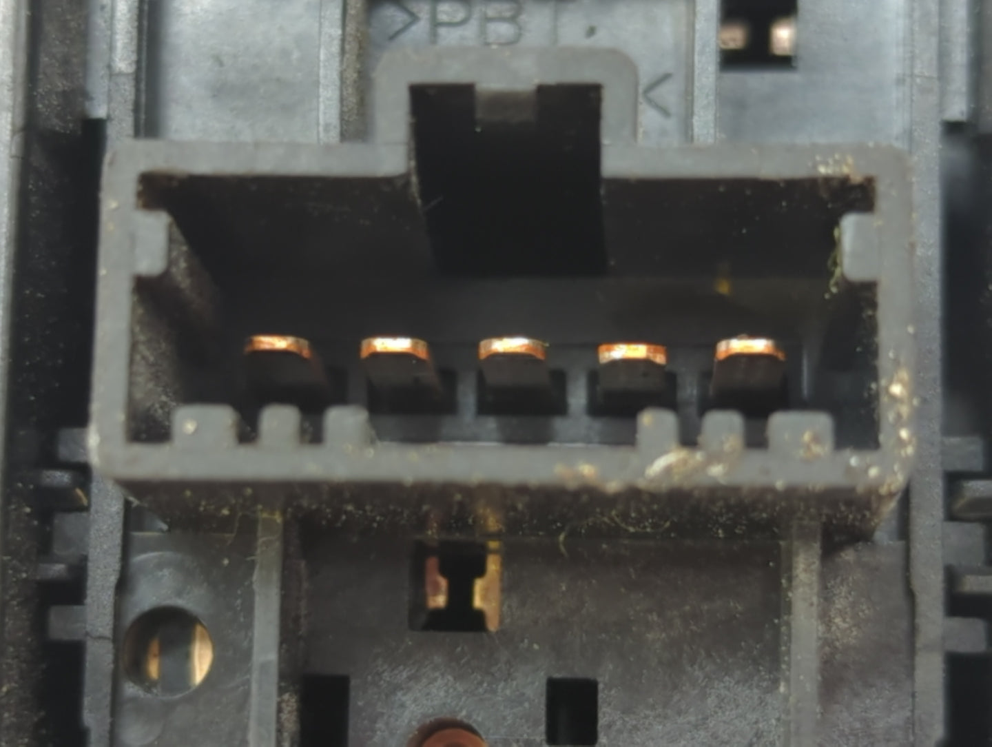 2013 Ford Escape Passenger Right Power Window Switch 83791-t2a-a010 - Oemusedautoparts1.com