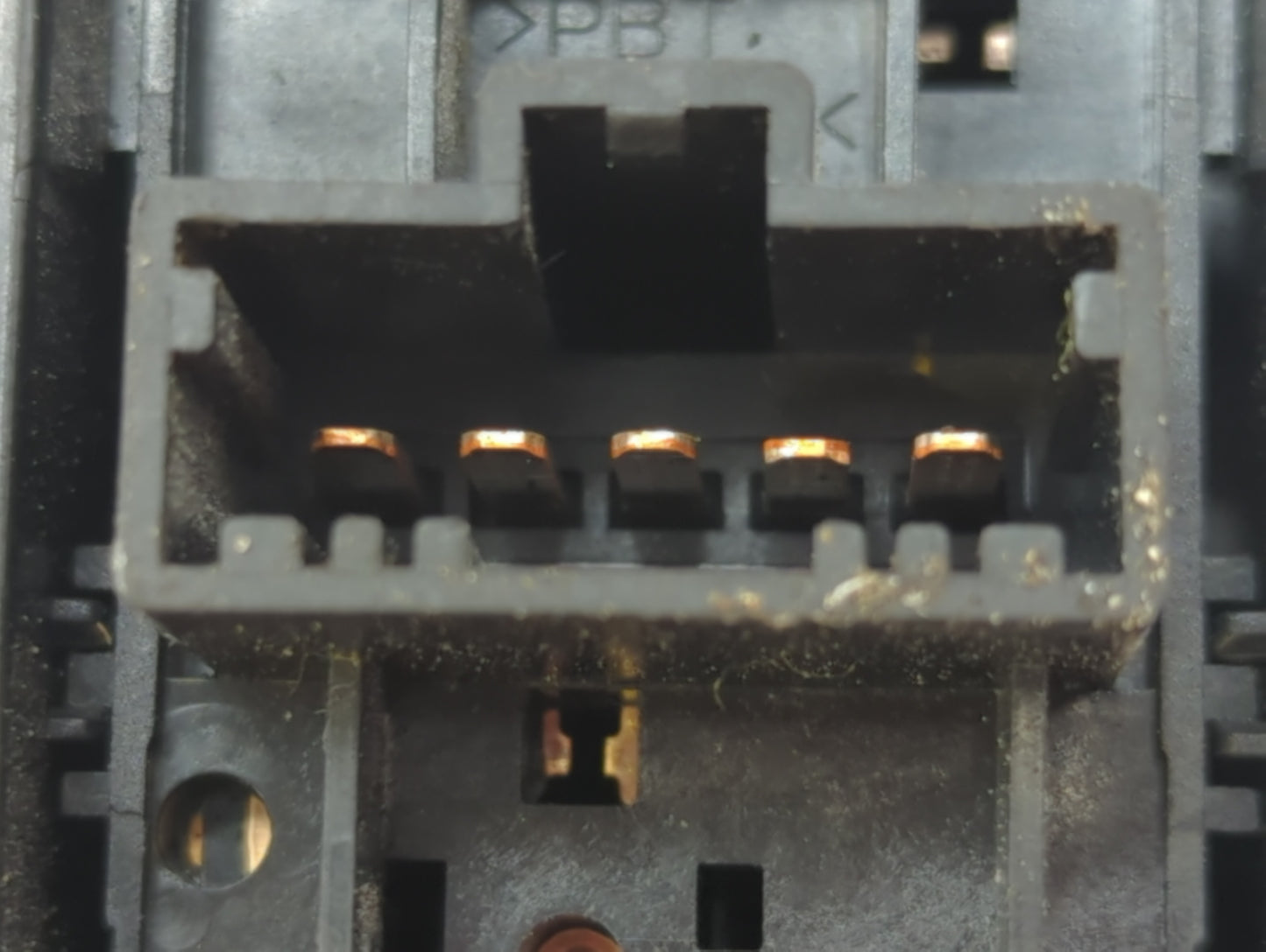 2013 Ford Escape Passenger Right Power Window Switch 83791-t2a-a010 - Oemusedautoparts1.com