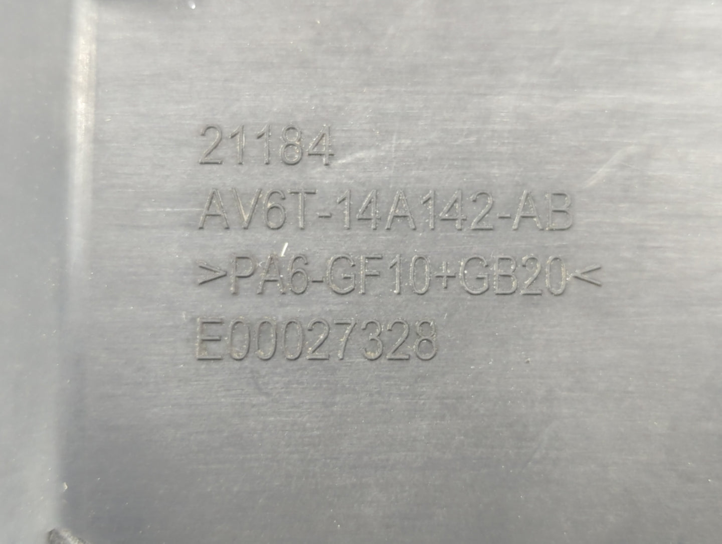 2013-2016 Ford Escape Fusebox Fuse Box Panel Relay Module P/N:AV6T-14A142-AB AV6T-14A067-AC Fits Fits 2013 2014 2015 2016 OE