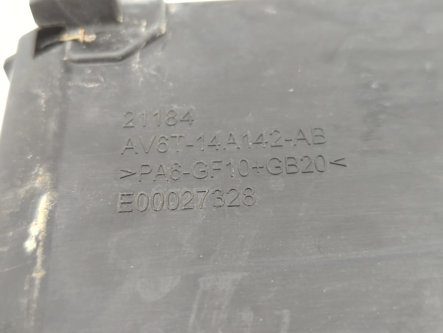 2013-2016 Ford Escape Fusebox Fuse Box Panel Relay Module P/N:AV6T-14A142-AB AV6T-14A067-AC Fits Fits 2013 2014 2015 2016 OE