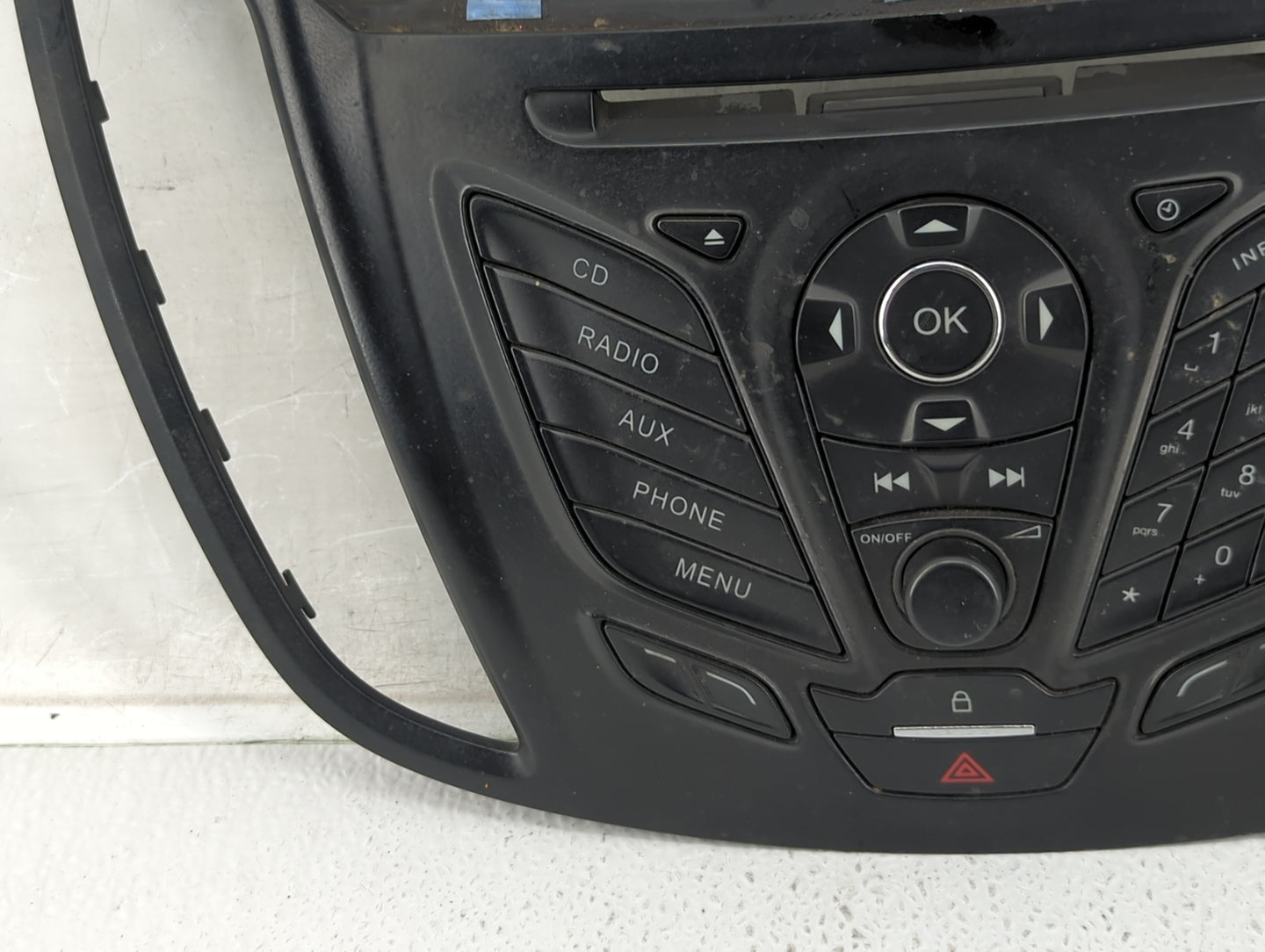 2013-2013 Ford Escape Radio Control Panel - Oemusedautoparts1.com