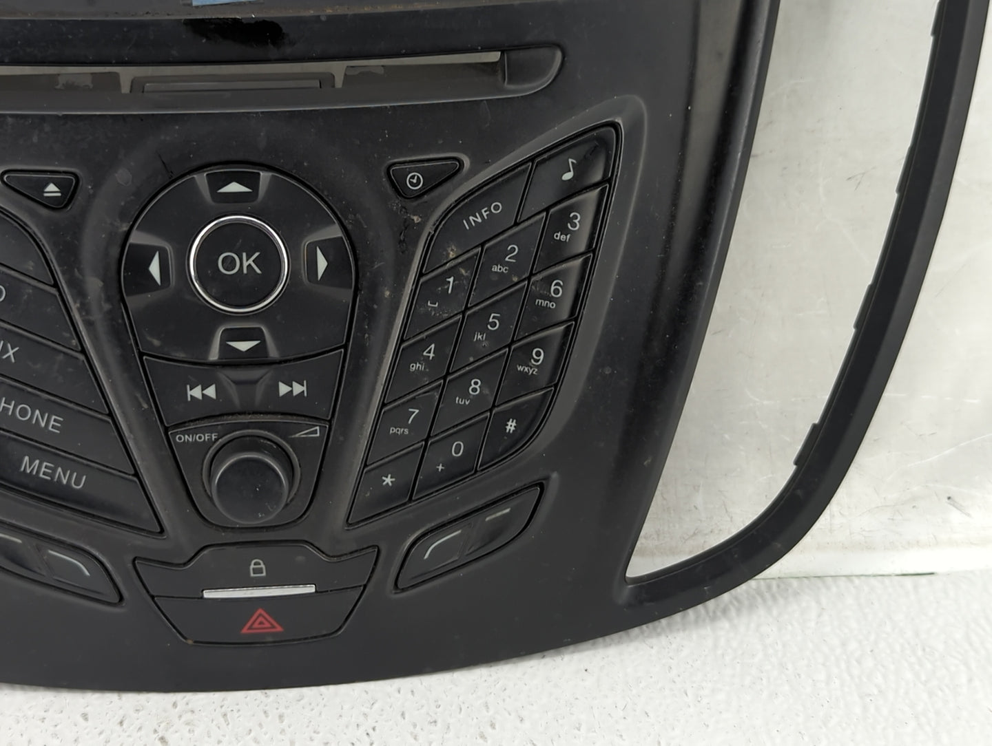 2013-2013 Ford Escape Radio Control Panel - Oemusedautoparts1.com