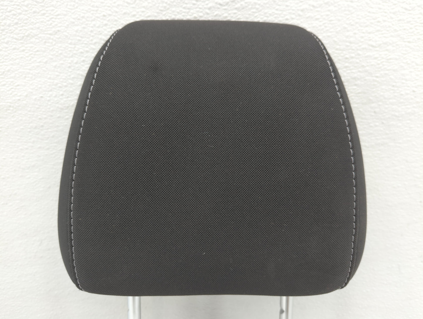2013-2015 Ford Escape Headrest Head Rest Front Driver Passenger Seat - Oemusedautoparts1.com