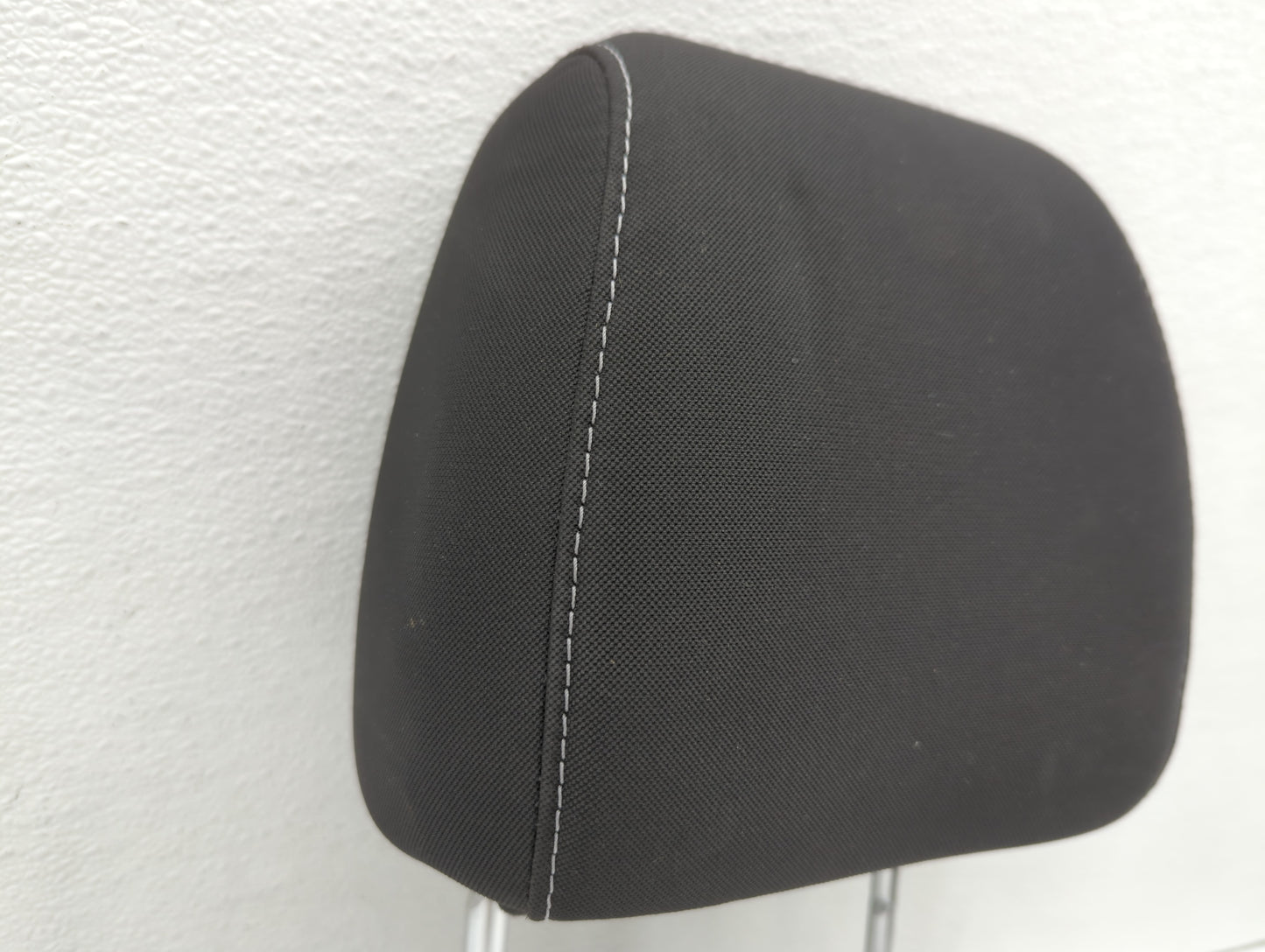 2013-2015 Ford Escape Headrest Head Rest Front Driver Passenger Seat - Oemusedautoparts1.com
