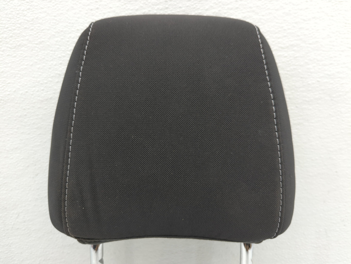 2013-2015 Ford Escape Headrest Head Rest Front Driver Passenger Seat - Oemusedautoparts1.com