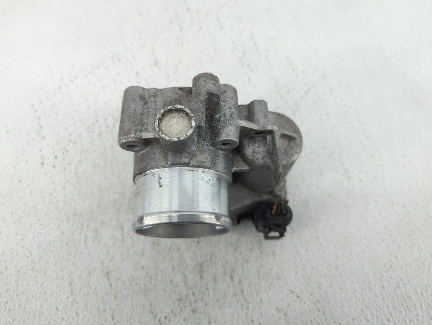 2013-2016 Ford Escape Throttle Body P/N:7S7G-9F991-CA Fits Fits 2013 2014 2015 2016 2017 2018 2019 OEM Used Auto Parts - Oem