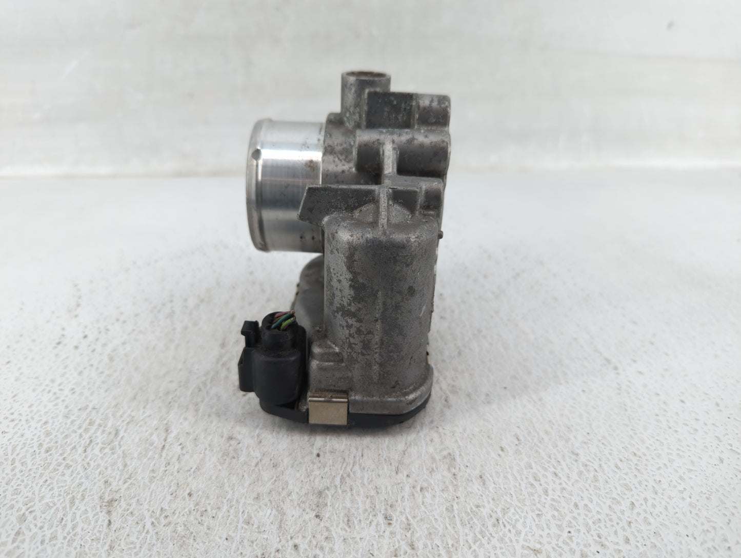 2013-2016 Ford Escape Throttle Body P/N:7S7G-9F991-CA Fits Fits 2013 2014 2015 2016 2017 2018 2019 OEM Used Auto Parts - Oem