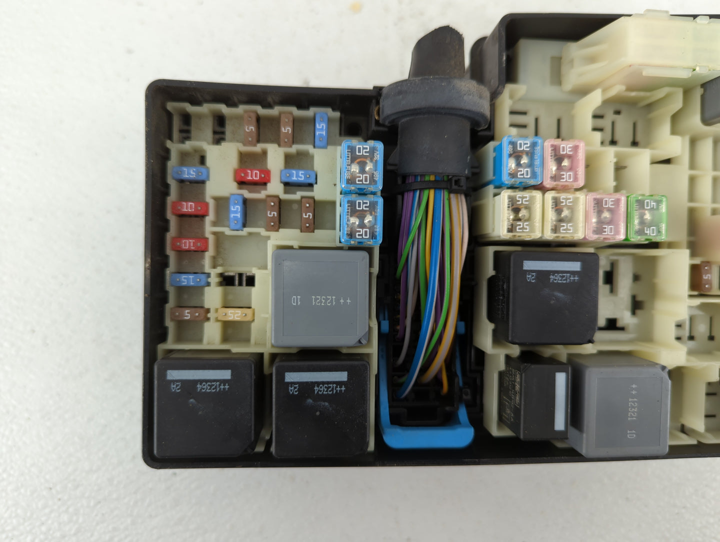 2013-2016 Ford Escape Fusebox Fuse Box Panel Relay Module P/N:AV6T-14A067-AC Fits Fits 2013 2014 2015 2016 OEM Used Auto Par