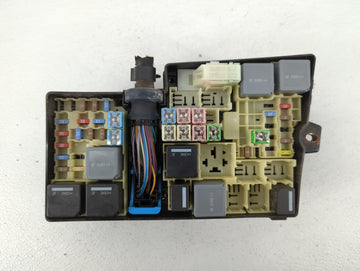 2013-2016 Ford Escape Fusebox Fuse Box Panel Relay Module P/N:AV6T-14A142-AB AV6T-14A067-AC Fits Fits 2013 2014 2015 2016 OEM Used Auto Parts