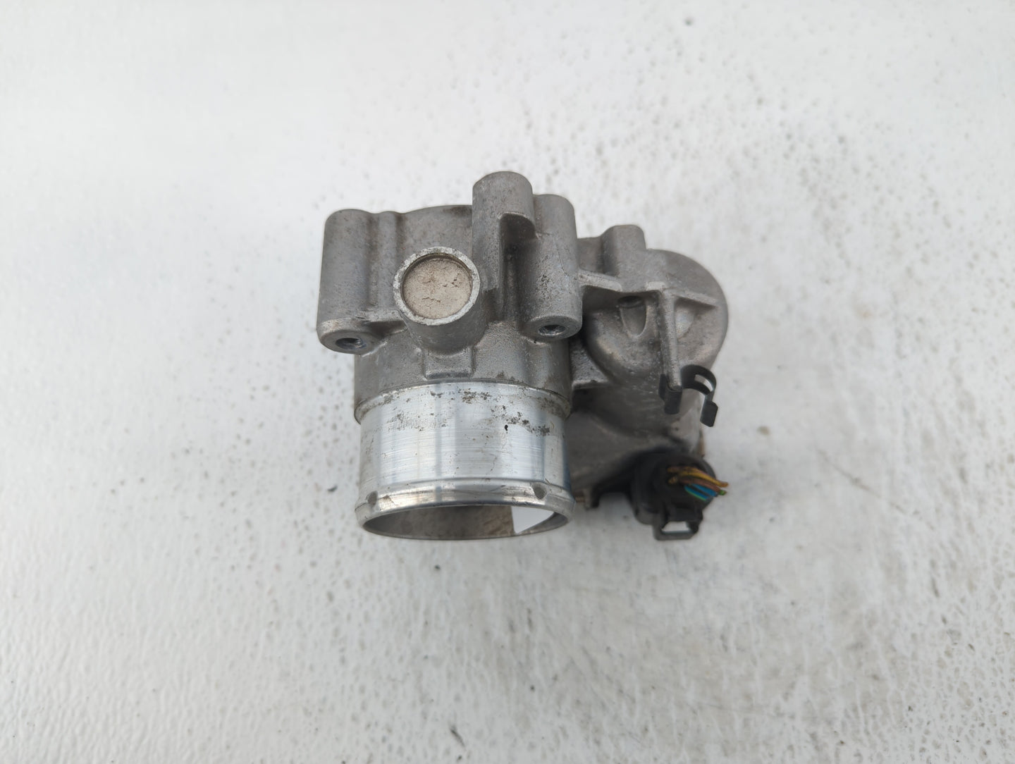 2013-2016 Ford Escape Throttle Body P/N:7S7G-9F991-CA Fits Fits 2013 2014 2015 2016 2017 2018 2019 OEM Used Auto Parts - Oem