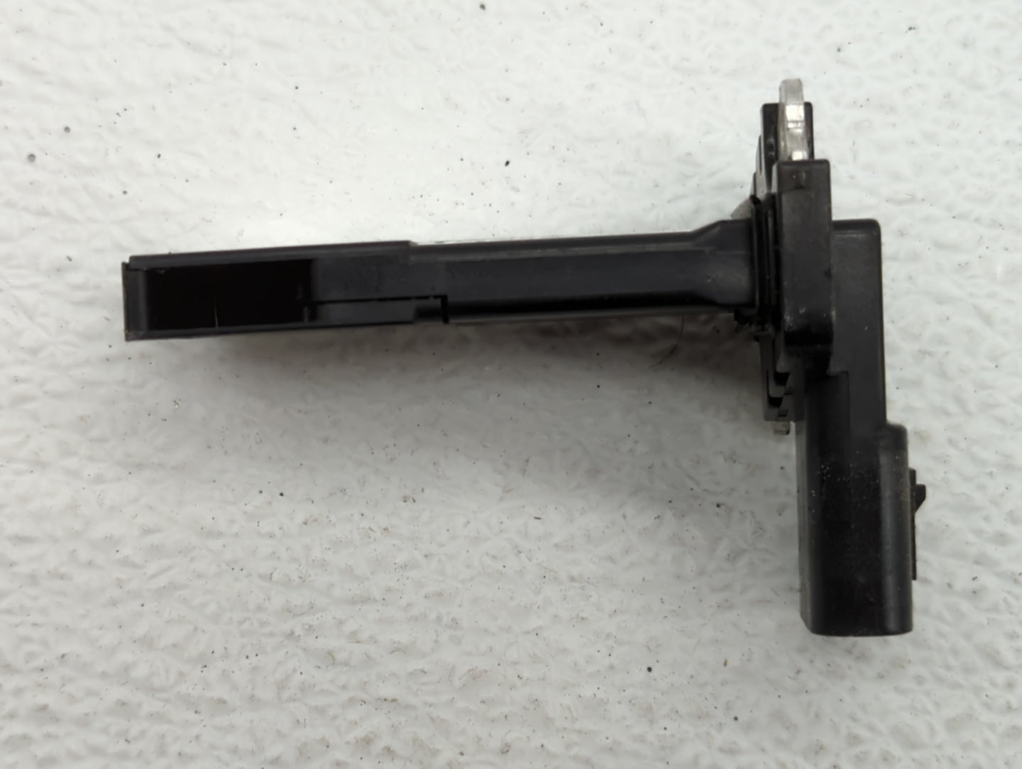 2013-2016 Ford Escape Mass Air Flow Meter Maf - Oemusedautoparts1.com