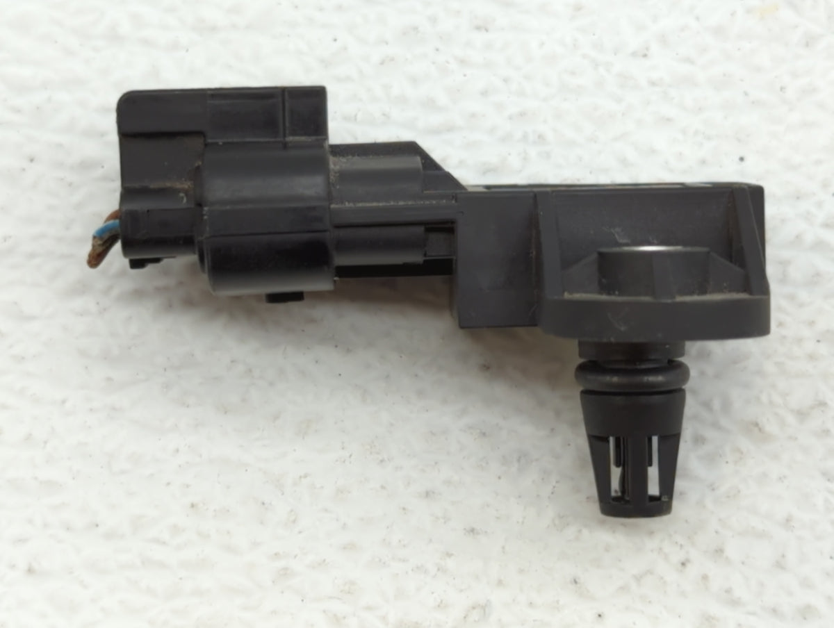 2005-2012 Ford Escape Mass Air Flow Meter Maf Sensor 556642 - Oemusedautoparts1.com