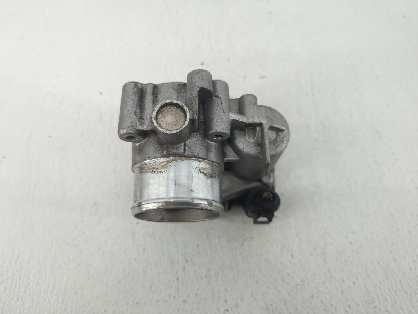 2013-2016 Ford Escape Throttle Body P/N:7S7G-9F9991-CA Fits Fits 2013 2014 2015 2016 2017 2018 2019 OEM Used Auto Parts - Oe