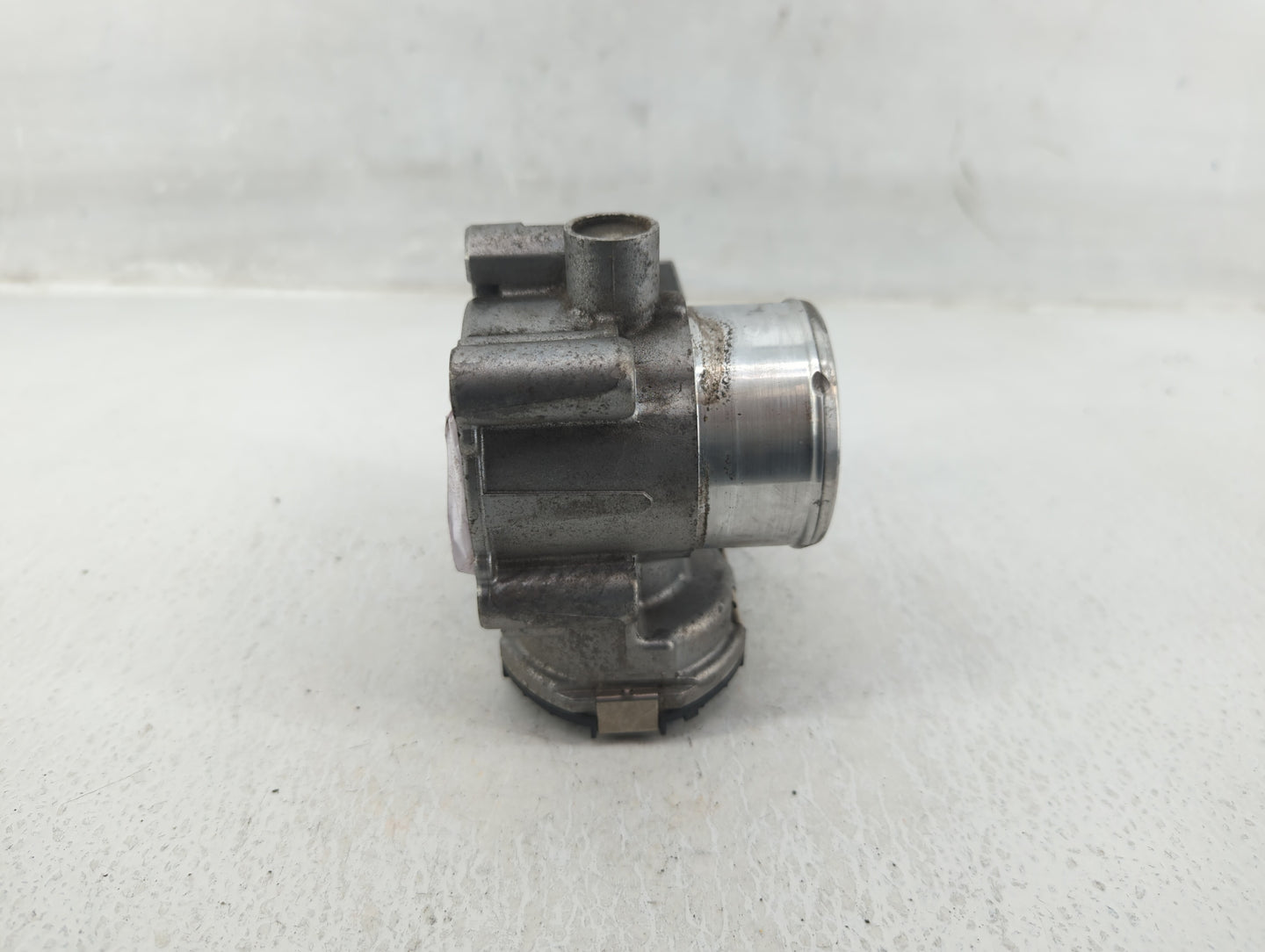 2013-2016 Ford Escape Throttle Body P/N:7S7G-9F9991-CA Fits Fits 2013 2014 2015 2016 2017 2018 2019 OEM Used Auto Parts - Oe