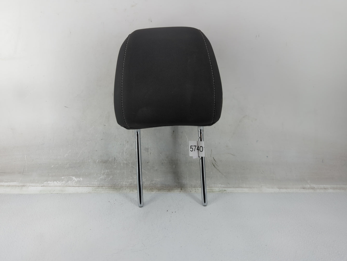 2013 Ford Escape Headrest Head Rest Front Driver Passenger Seat Fits OEM Used Auto Parts - Oemusedautoparts1.com