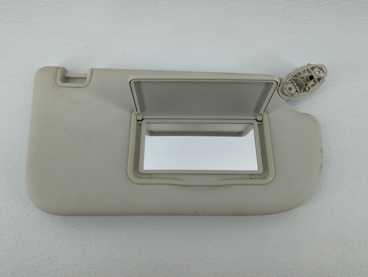 2013-2019 Ford Escape Sun Visor Shade Replacement Passenger Right Mirror Fits Fits 2013 2014 2015 2016 2017 2018 2019 OEM Us
