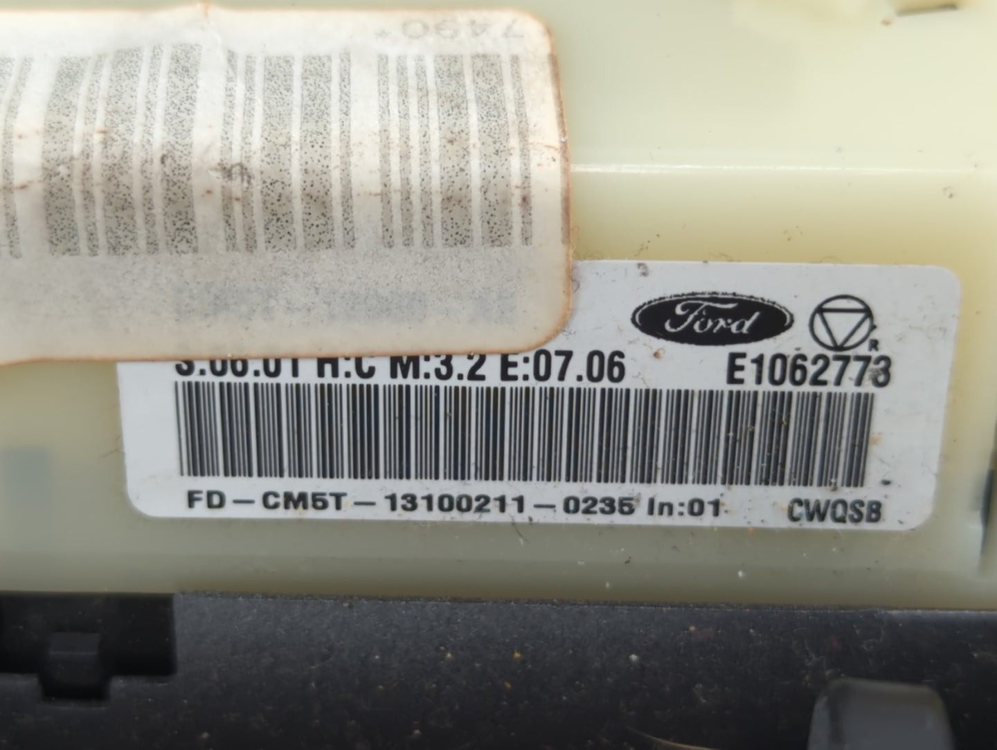2013 Ford Escape Climate Control Module Temperature AC/Heater Replacement P/N:CJ5T-18C612-AE Fits OEM Used Auto Parts - Oemu