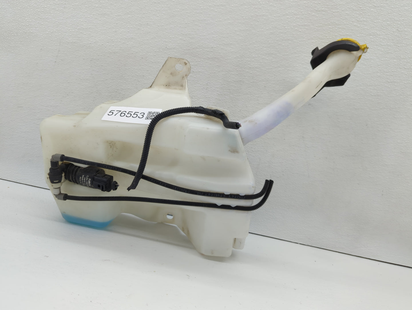 2013-2014 Ford Escape Windshield Washer Fluid Reservoir Bottle Oem - Oemusedautoparts1.com