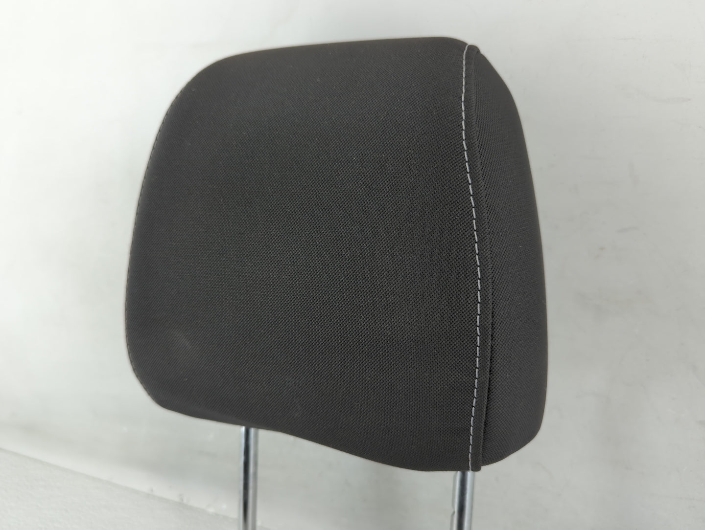 2013 Ford Escape Headrest Head Rest Front Driver Passenger Seat Fits OEM Used Auto Parts - Oemusedautoparts1.com