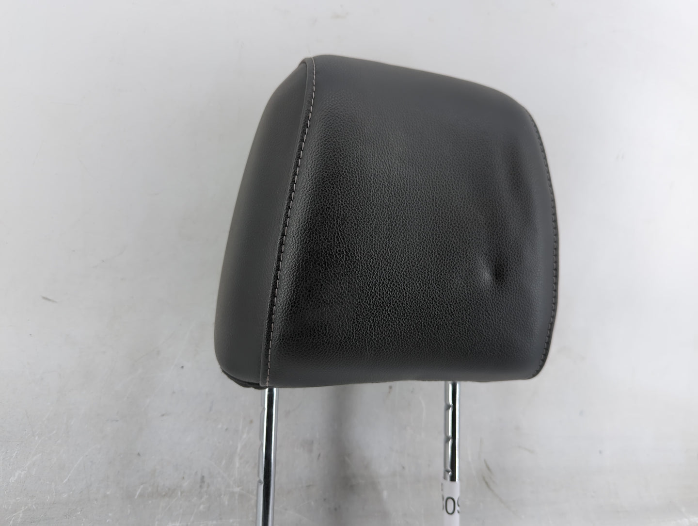 2013 Ford Escape Headrest Head Rest Front Driver Passenger Seat Fits OEM Used Auto Parts - Oemusedautoparts1.com